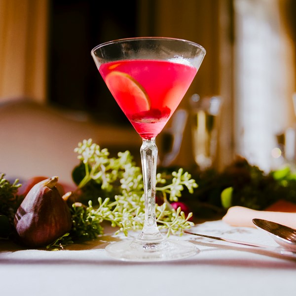 Pomegranate spritzers 