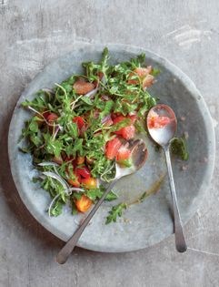 Pomelo salad with red onion, mint & cilantro