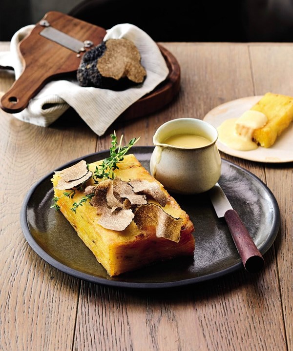 Pommes Anna with Comté cream & black truffle