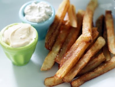 Pommes frites with two dipping sauces