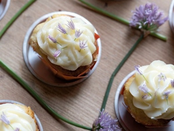 Popcorn-chive blossom cupcakes