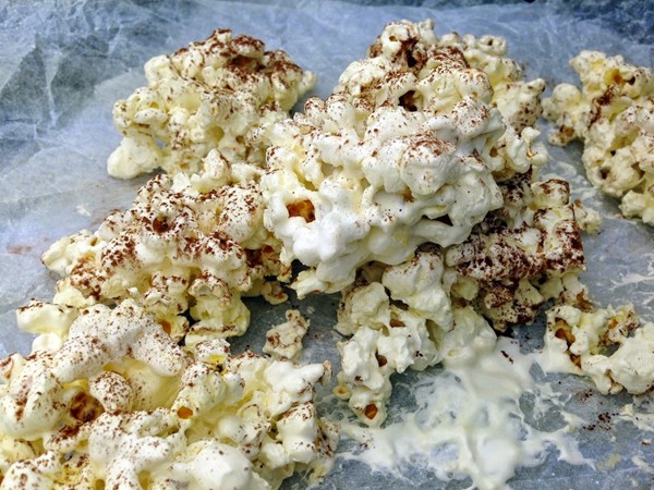 Popcorn marshmallow clouds