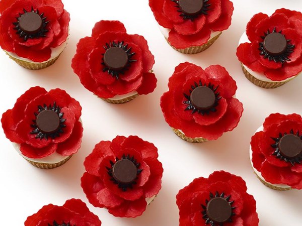 Poppy cupcakes