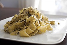 Poppy seed and walnut pasta