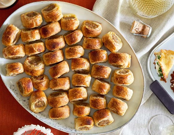Pork & caramelised onion sausage rolls