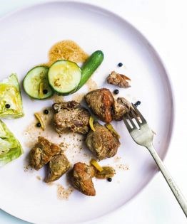 Pork adobo (Adobong baboy)