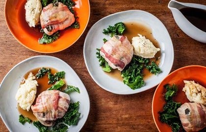Pork and apricot crumble parcels