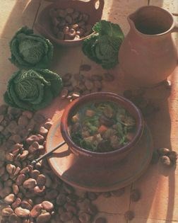 Pork and bean soup (Favata)