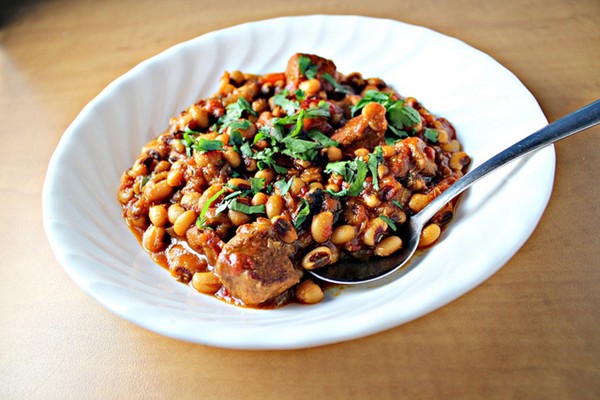 Pork and black-eyed pea chili