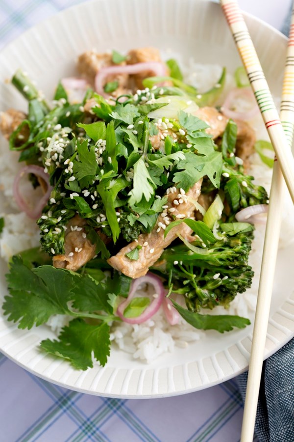 Pork and broccoli rice bowls