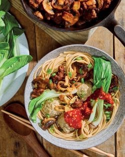 Pork and mushroom noodles (Bakmi jamur)