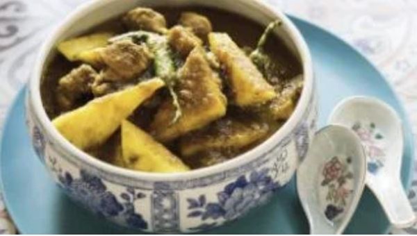 Pork and pineapple curry