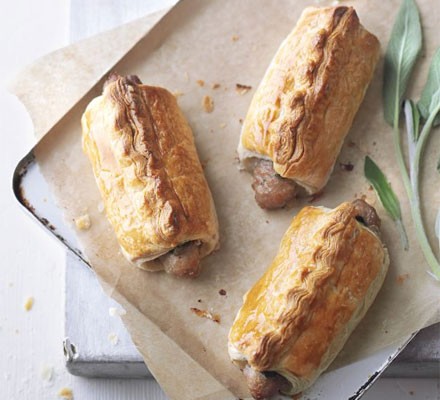 Pork and sage sausage rolls
