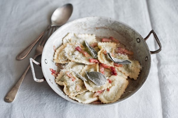 Pork, beef, raisin and amaretti ravioli (Casoncelli)