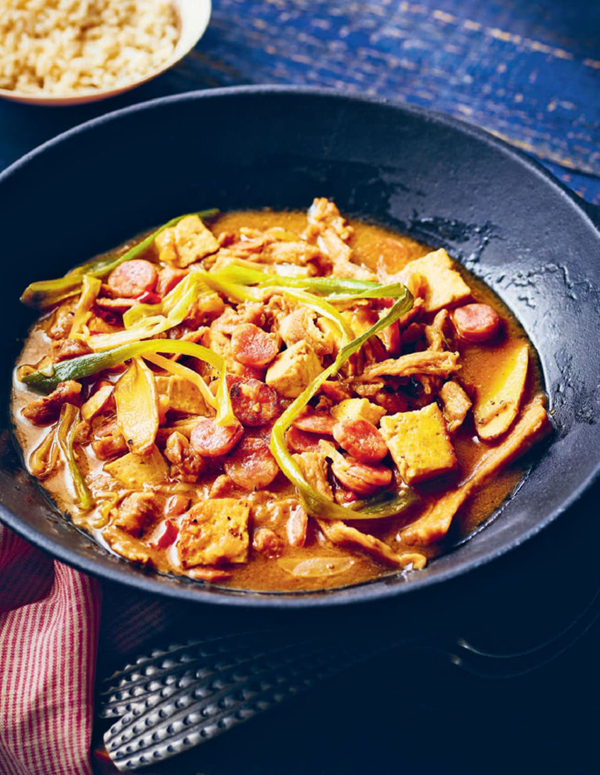Pork belly and salt fish hot pot