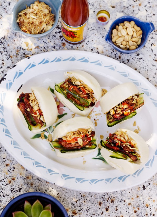 Pork belly steamed buns
