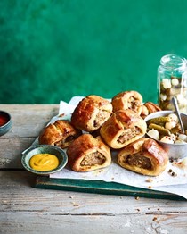Pork, cheddar and caramelised onion sausage rolls