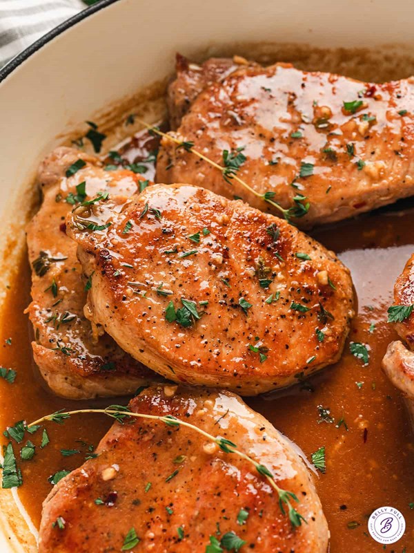 Pork chops with apple cider glaze