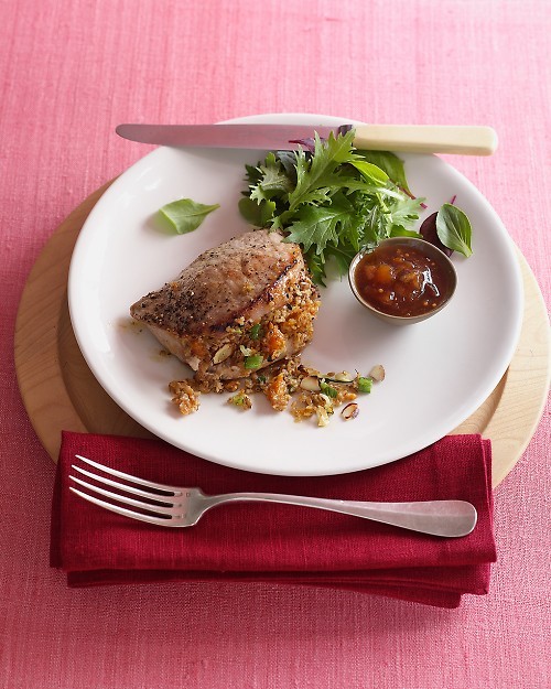 Pork chops with bulgur stuffing