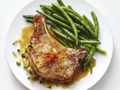 Pork chops with cornbread stuffing