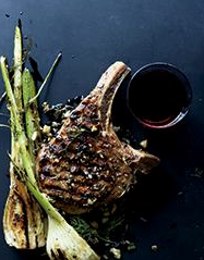 Pork chops with fennel and juniper