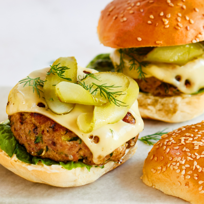 Pork, courgette & dill burgers