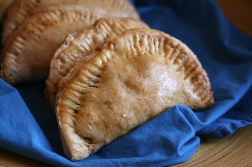 Pork empanadas with thyme
