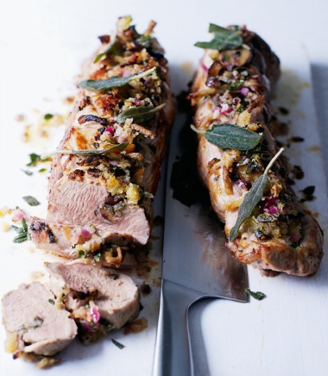 Pork fillet stuffed with sage and chestnut
