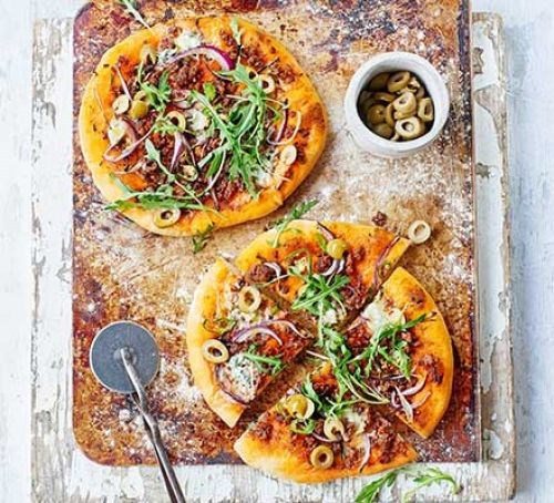 Pork, Gorgonzola & garlic butter pizza