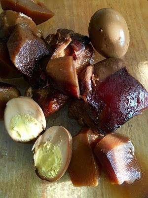 Pork in a crock (Tánzi ròu / 罈子肉)
