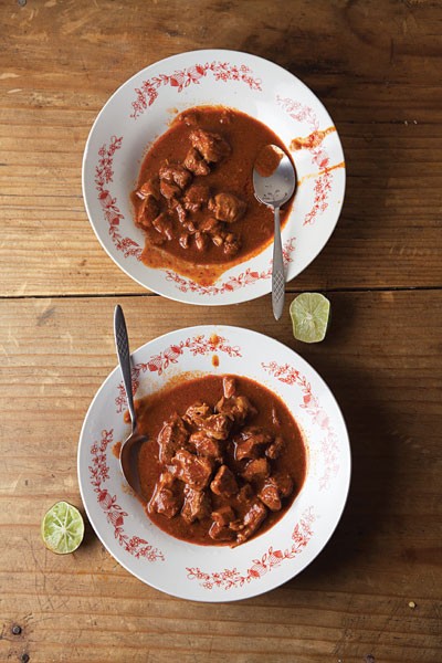 Pork in red chile sauce (Asado de bodas)