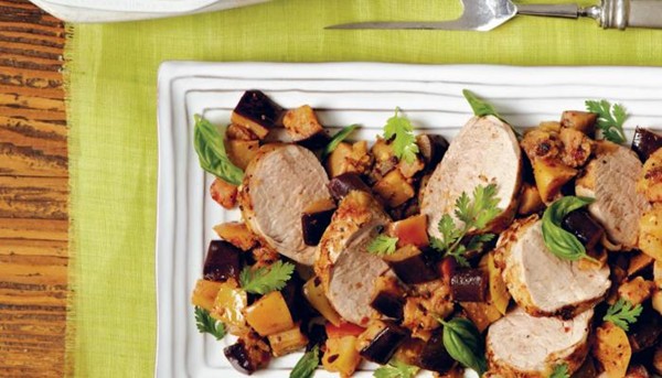 Pork loin with apples and eggplant