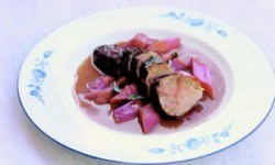 Pork loin with rhubarb and balsamic vinegar (Filet de porc à la rhubarbe et vinaigrette balsamique)