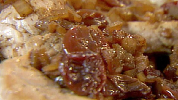 Pork medallions with cherry sauce