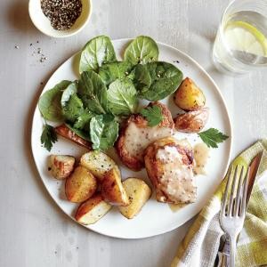 Pork medallions with grainy mustard sauce