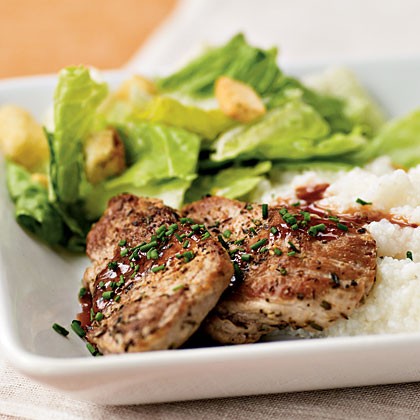Pork medallions with red currant sauce