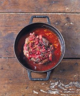 Pork neck with berries