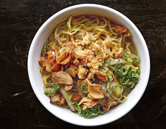 Pork noodle soup with shrimp paste (La Paz batchoy)