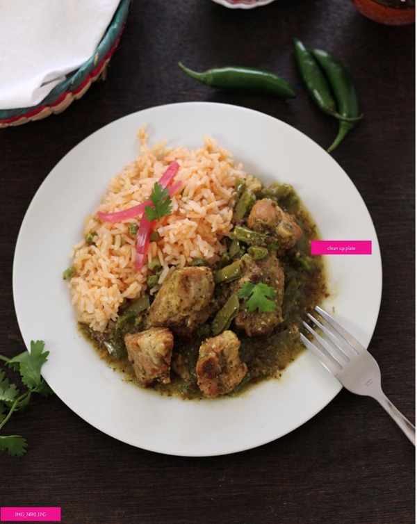 Pork rib-tips in green salsa (Costillas en salsa verde)