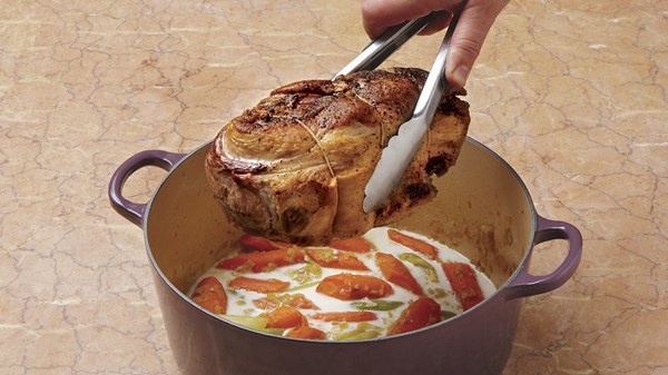 Pork roast with milk and fennel
