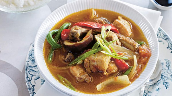 Pork sinigang (Sinigang na baboy)