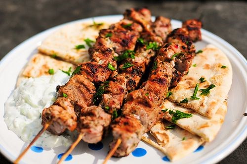 Pork souvlaki with pita and tzatziki