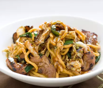 Pork stir-fry with noodles (Lo mein)