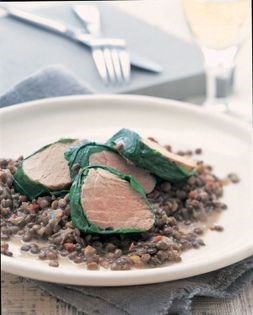 Pork tenderloin with spinach and Puy lentils