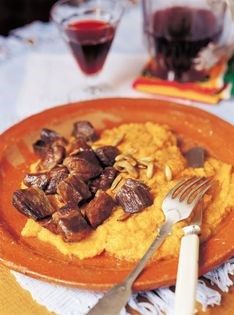 Pork with mashed pumpkin (Puerco con calabaza)