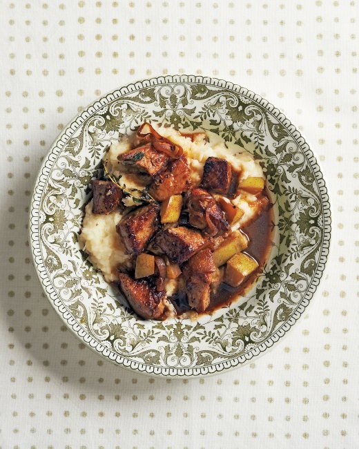 Pork with pears and parsnip mash