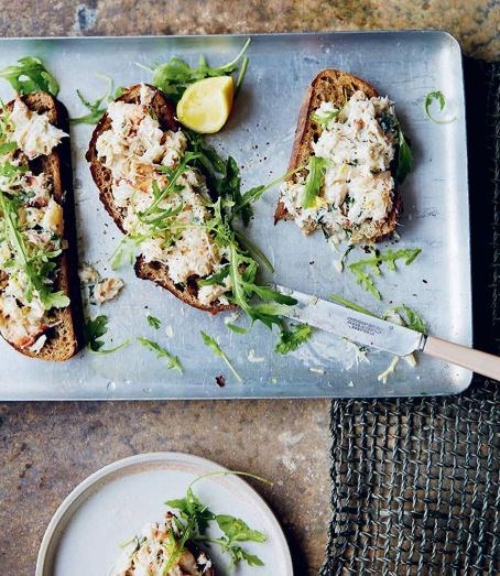 Port Isaac crab, toast and mayo