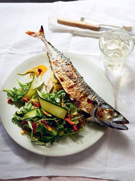Port Isaac mackerel with a raw salad of courgettes, chilli, nasturtium flowers and rocket 