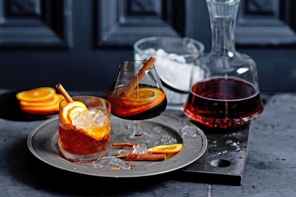 Port punch