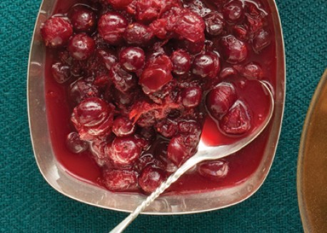 Port-sweetened cranberry sauce